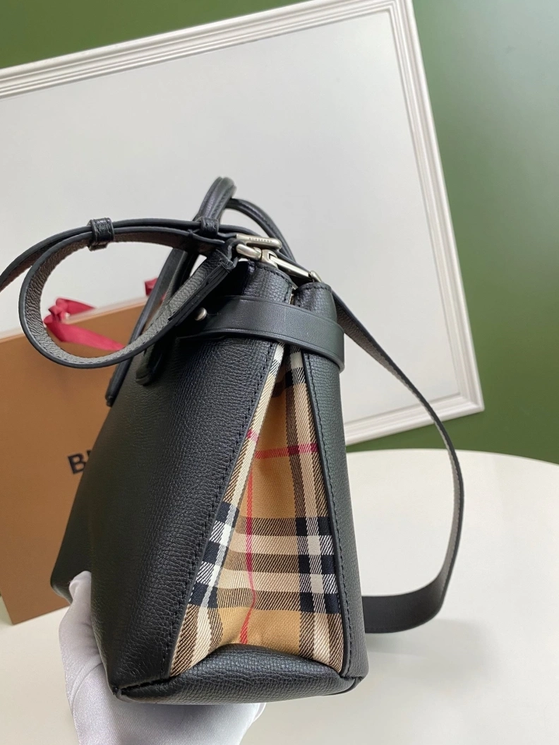 NewStyle Bxrbxrry Top Handle Bags 74113