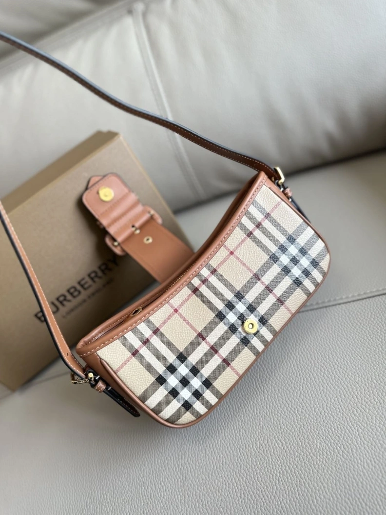 Stylish Bxrbxrry Top Handle Bags 74096