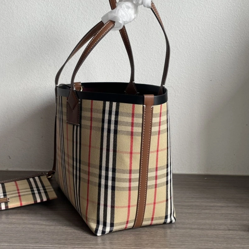 Modern Bxrbxrry Shopping Bags 74183