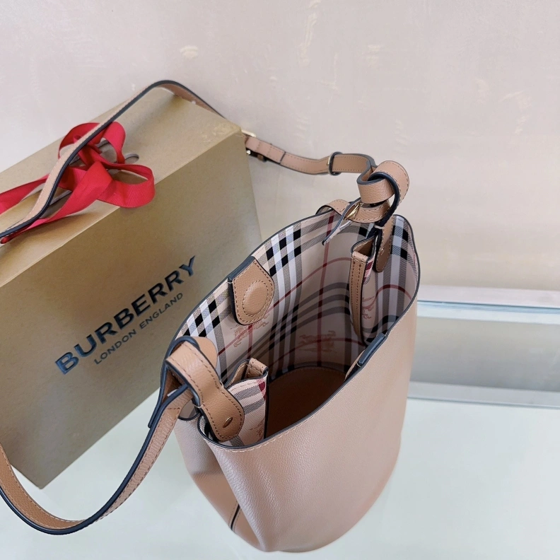 DailyWear Bxrbxrry Bucket Bags 74442