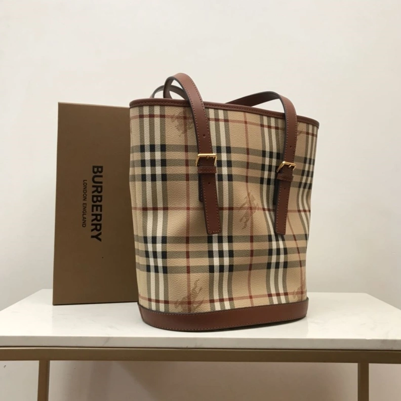 Resilient Bxrbxrry Shopping Bags 74138