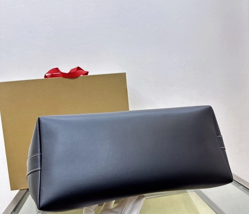Practical Bxrbxrry Shopping Bags 74165