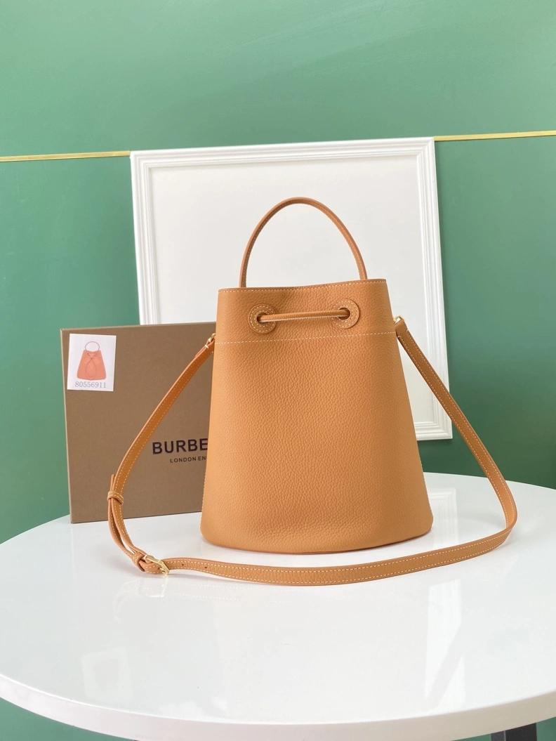 Cozy Bxrbxrry Bucket Bags 74424