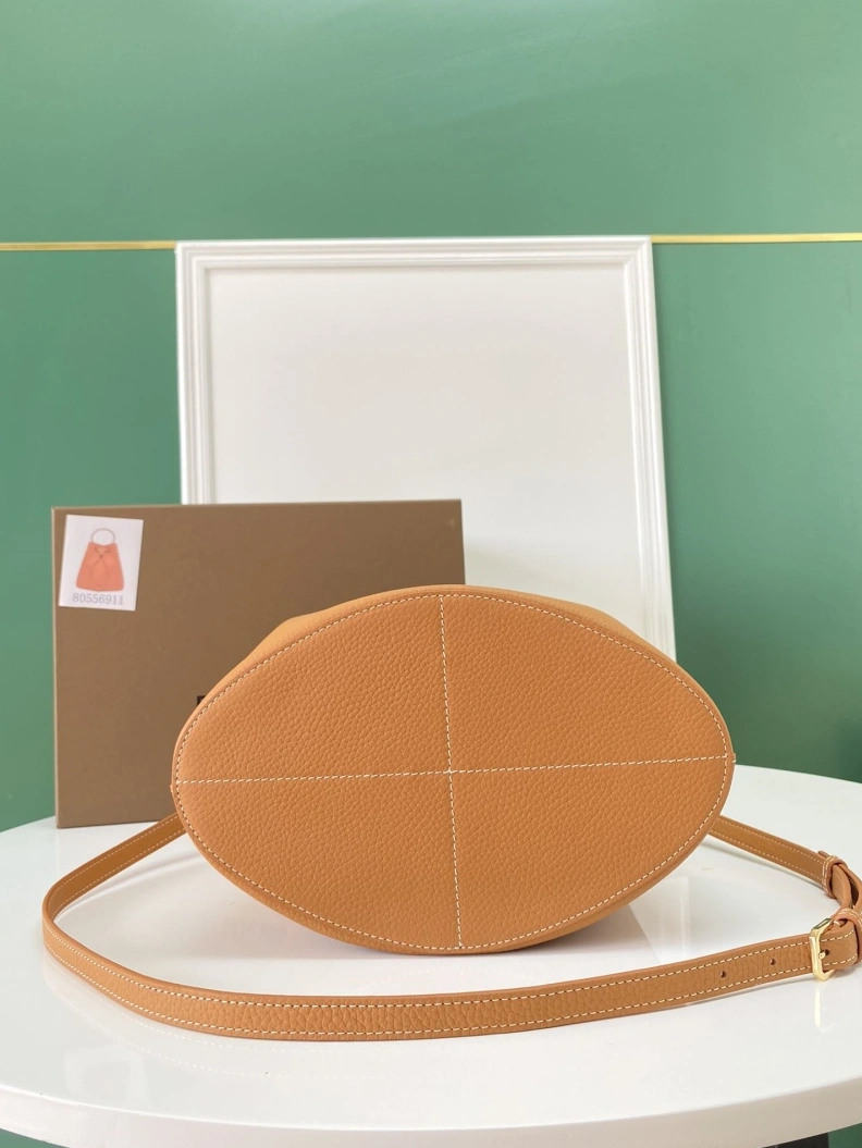 Cozy Bxrbxrry Bucket Bags 74424