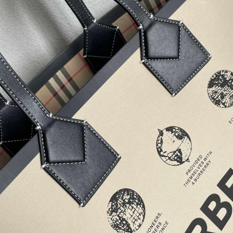Soft Bxrbxrry Shopping Bags 74167