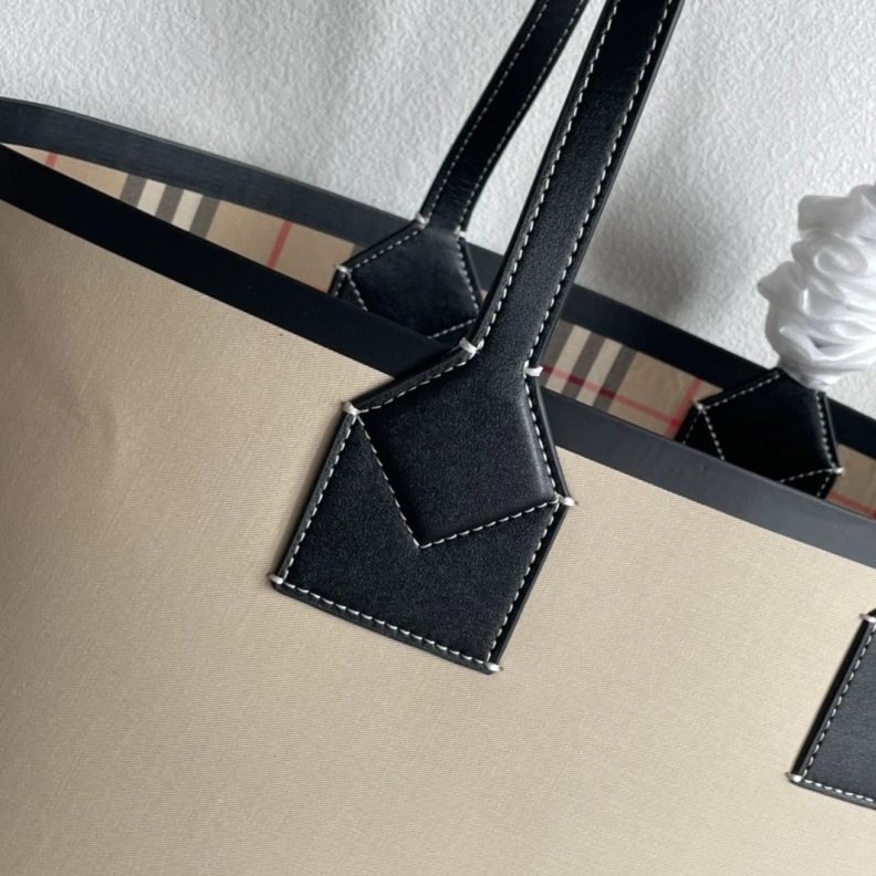 Soft Bxrbxrry Shopping Bags 74167