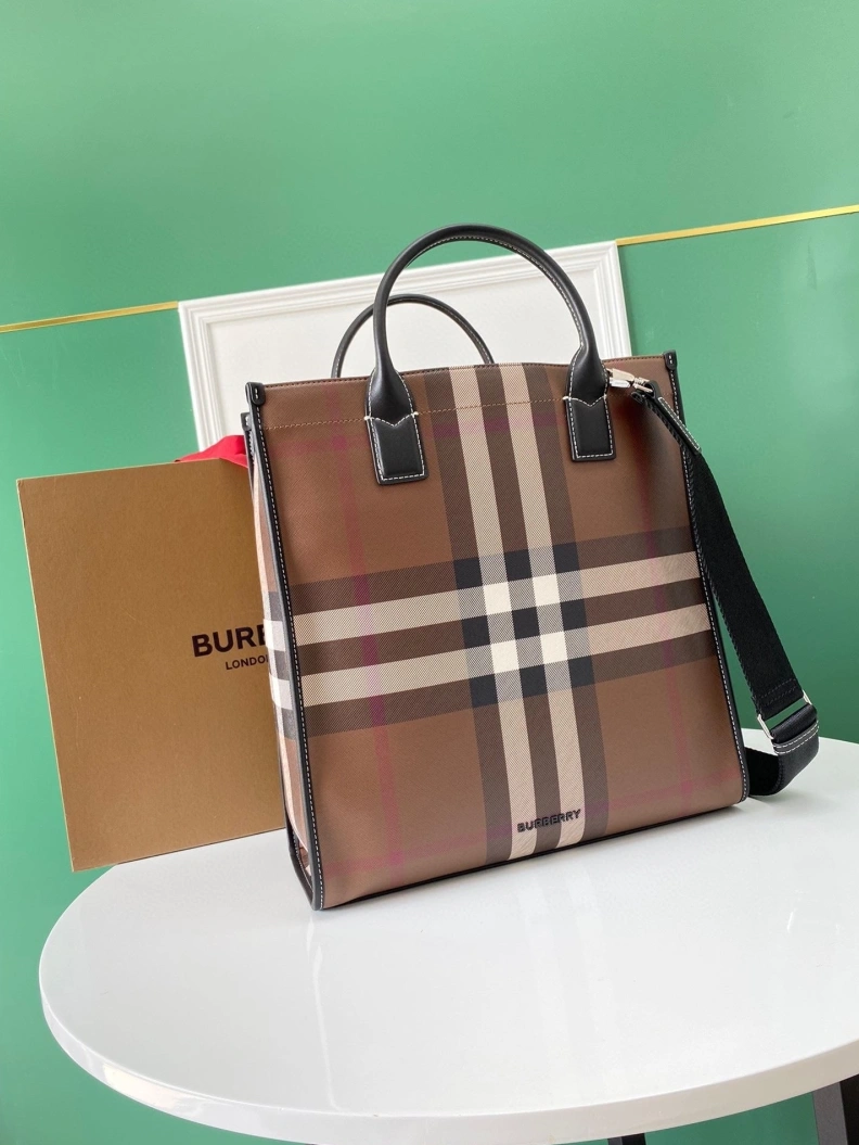 WellDesigned Bxrbxrry Top Handle Bags 74066