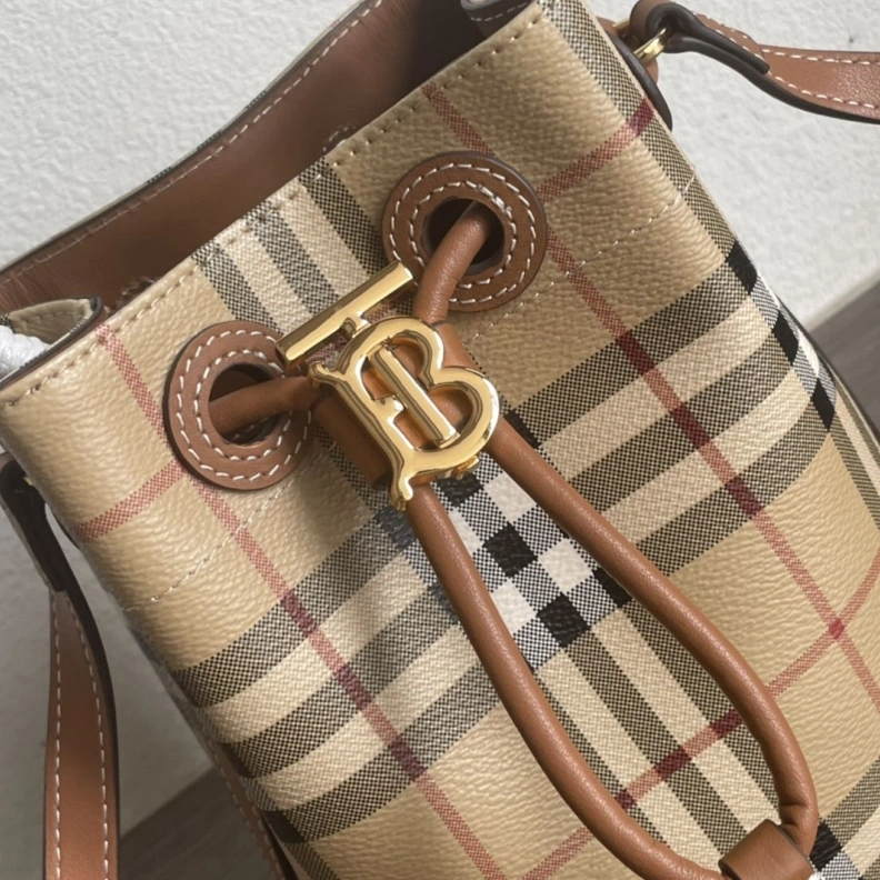 Affordable Bxrbxrry Bucket Bags 74412