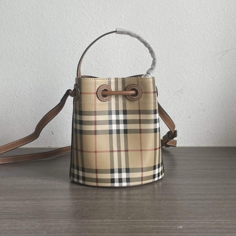 Affordable Bxrbxrry Bucket Bags 74412