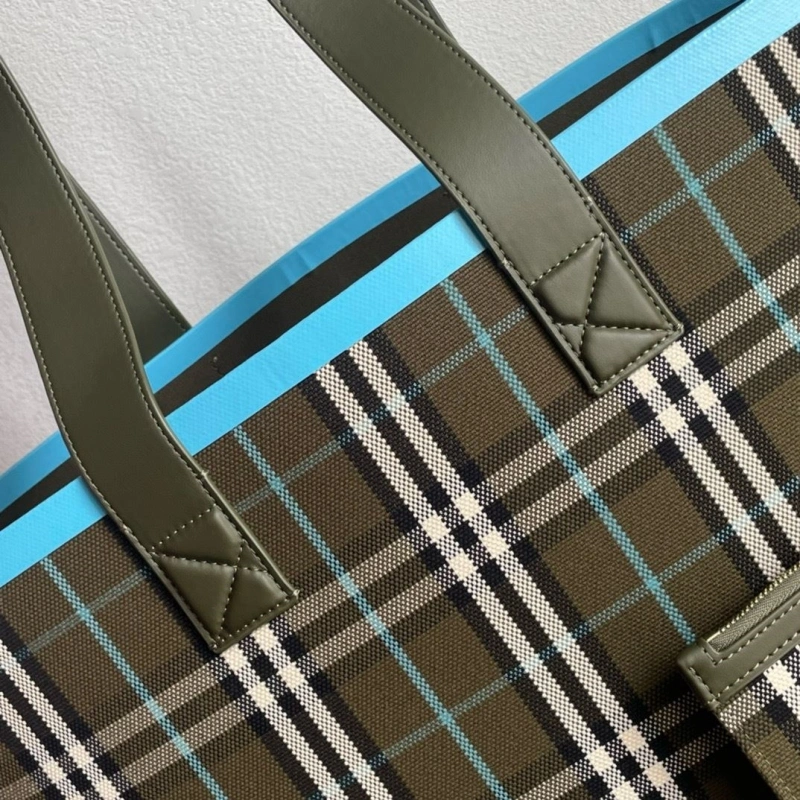 Vibrant Bxrbxrry Shopping Bags 76036