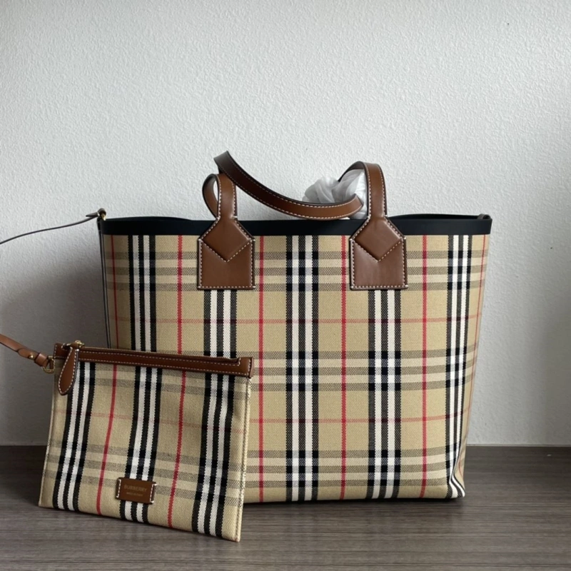 Stylish Bxrbxrry Shopping Bags 76025