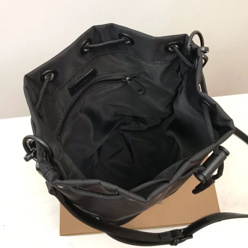 Minimalist Bxrbxrry Bucket Bags 76019