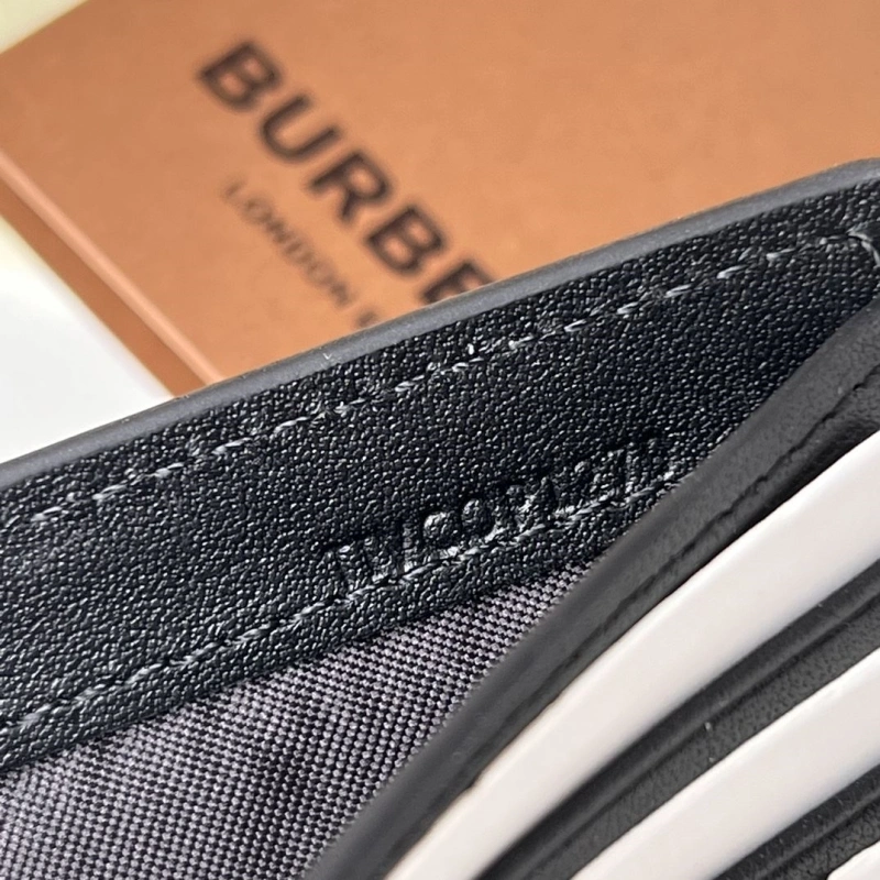 Lightweight Bxrbxrry Wallets 75732