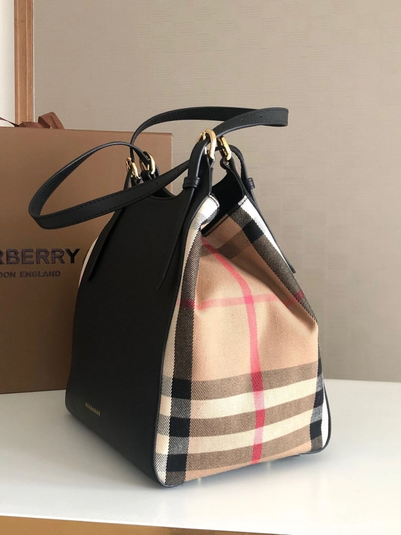 Versatile Bxrbxrry Shopping Bags 76039