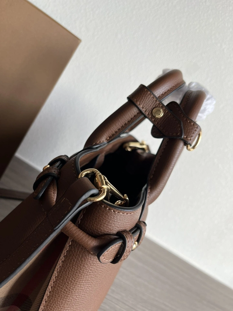 Fashionable Bxrbxrry Top Handle Bags 75934