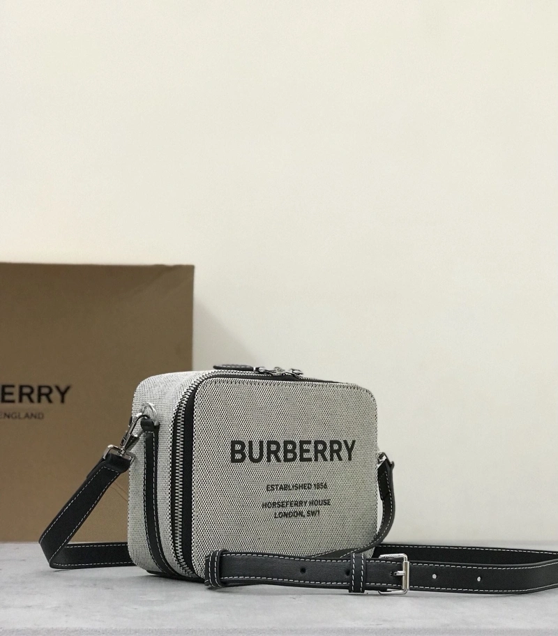 Fashionable Bxrbxrry Top Handle Bags 75901