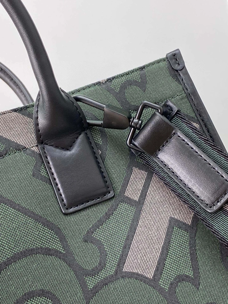 Trendy Bxrbxrry Shopping Bags 76003