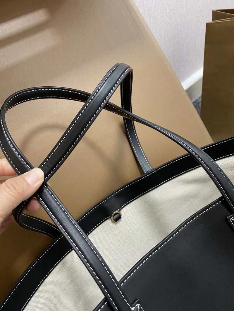 GoodFit Bxrbxrry Shopping Bags 75967