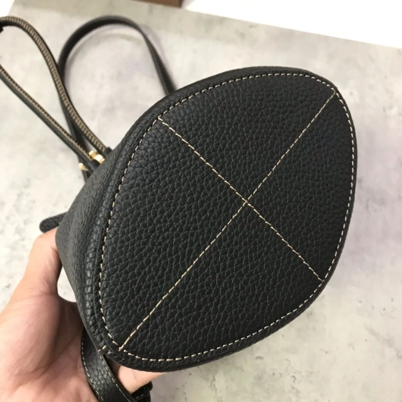 Bxrbxrry Bucket Bags Elegant 76026