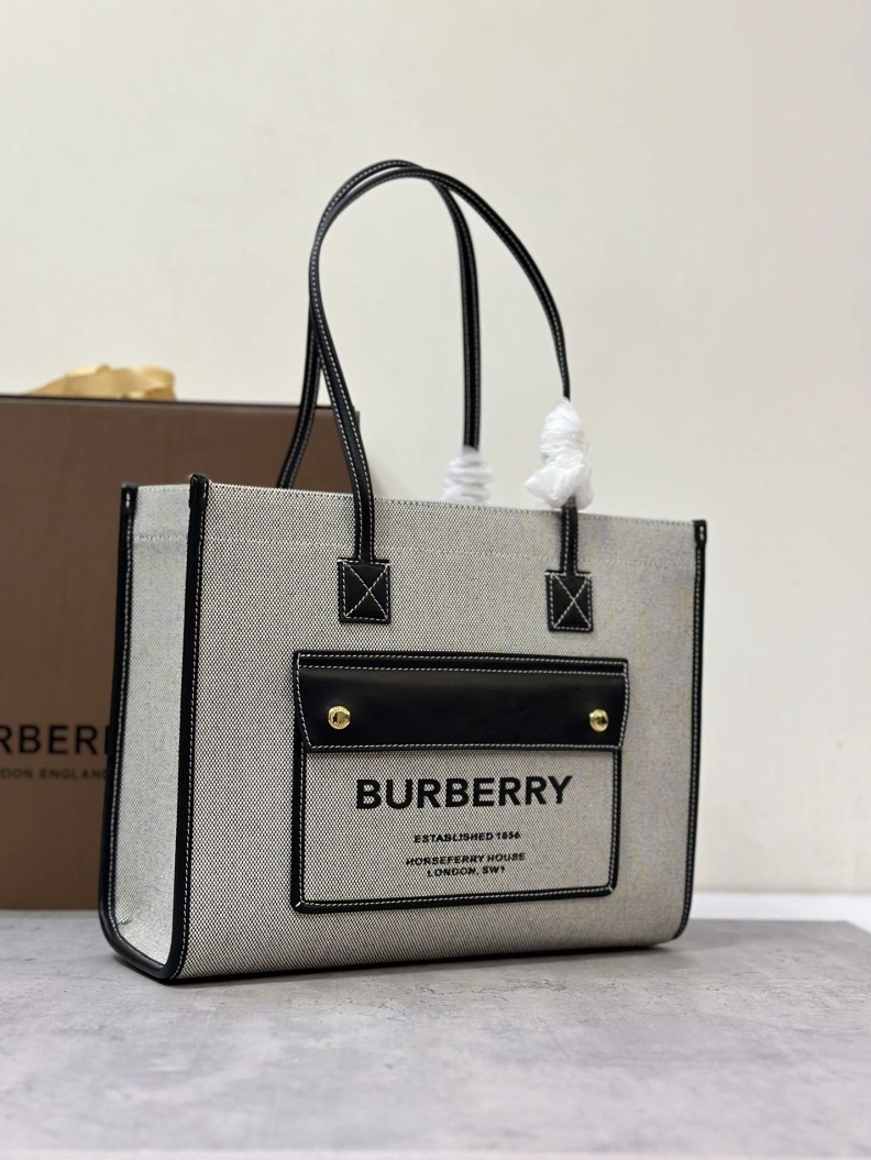 Durable Bxrbxrry Shopping Bags 75414