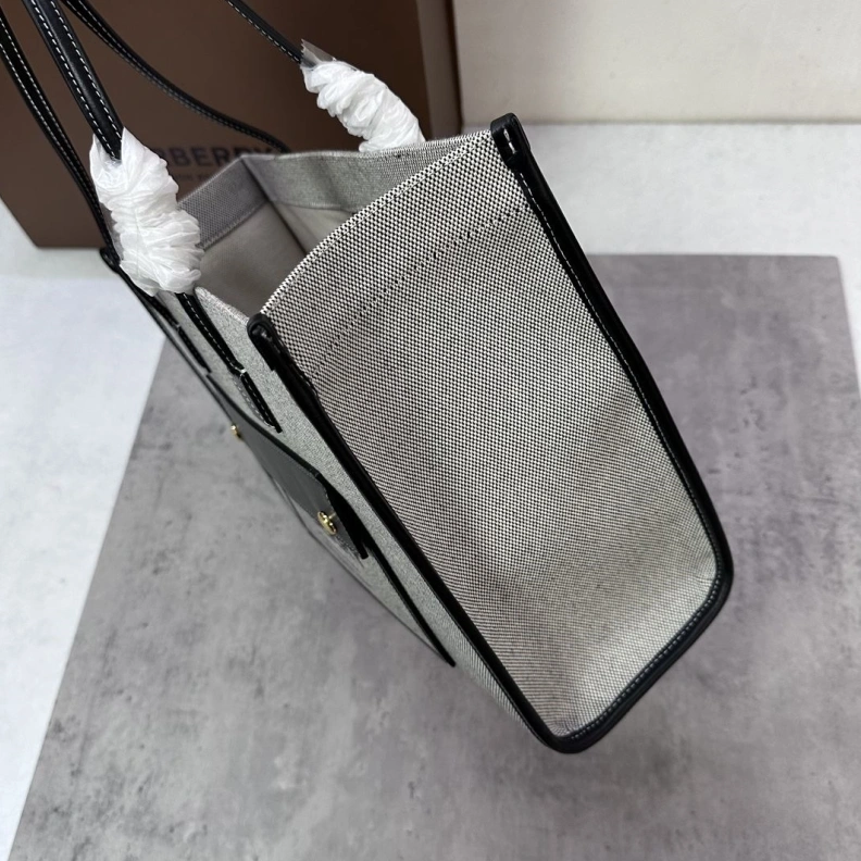 Durable Bxrbxrry Shopping Bags 75414