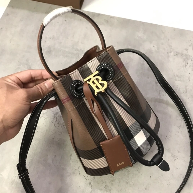 Classic Bxrbxrry Bucket Bags 75585