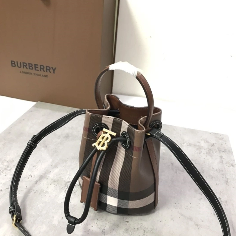 Classic Bxrbxrry Bucket Bags 75585