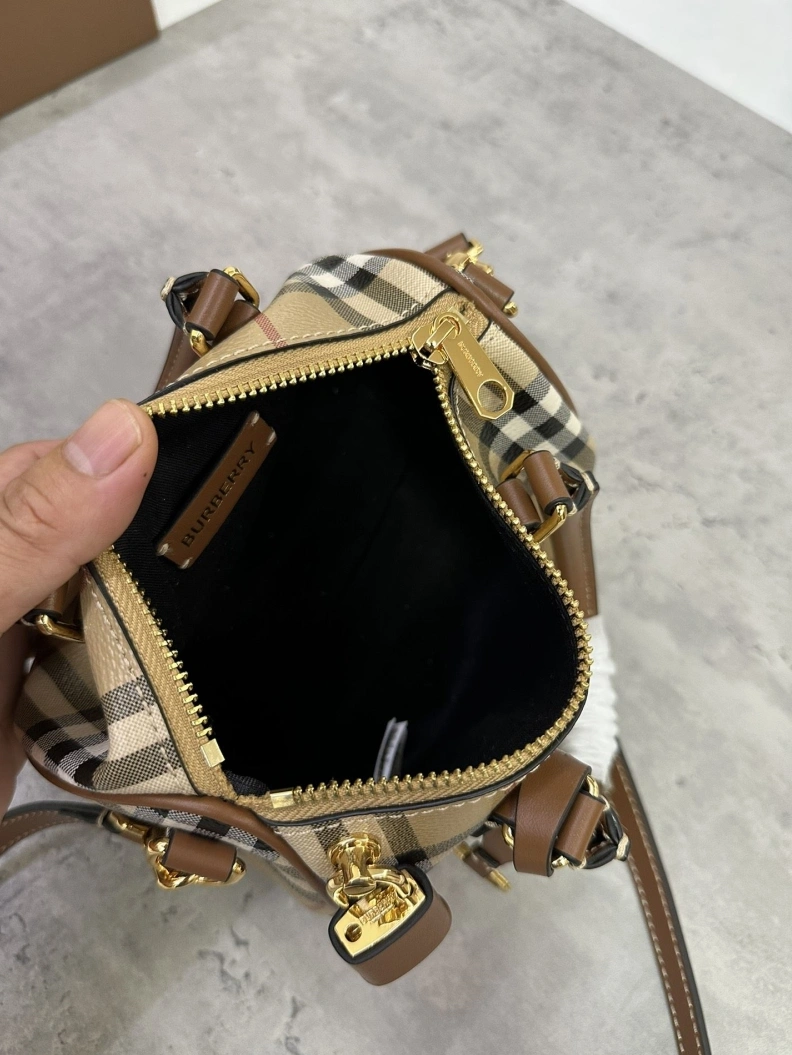 Bold Bxrbxrry Speedy Bags 75341