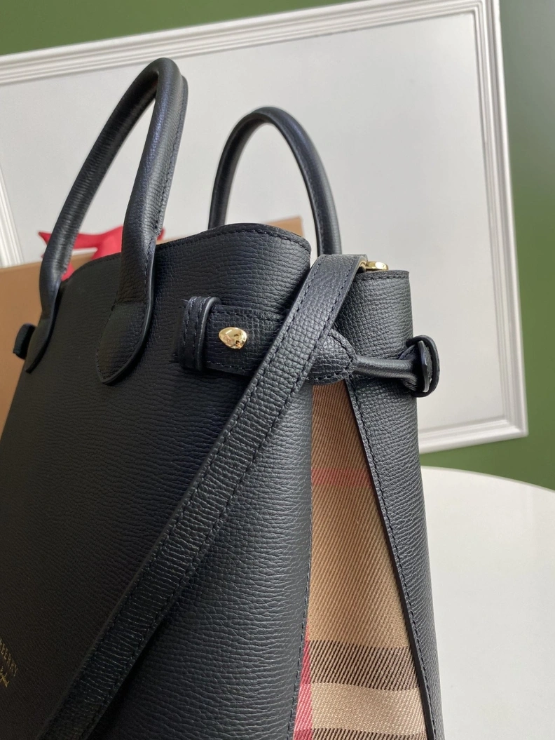 GoAnywhere Bxrbxrry Top Handle Bags 75329