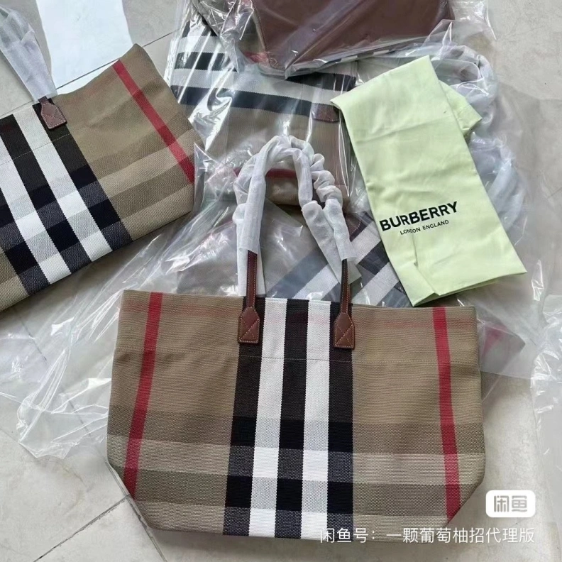 Bright Bxrbxrry Shopping Bags 75352