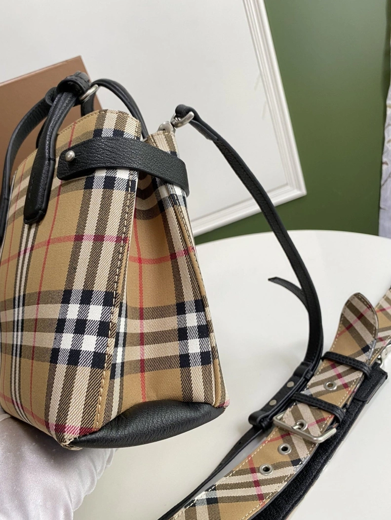 Cozy Bxrbxrry Top Handle Bags 75284