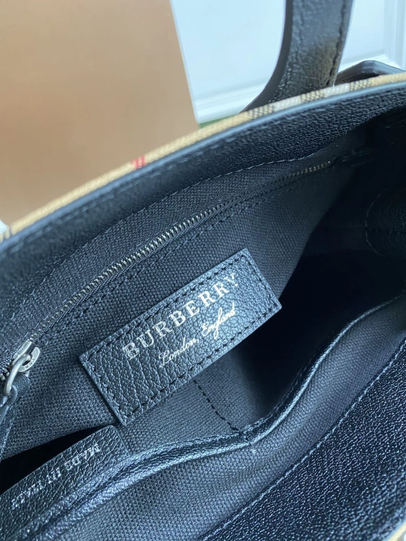 Cozy Bxrbxrry Top Handle Bags 75284