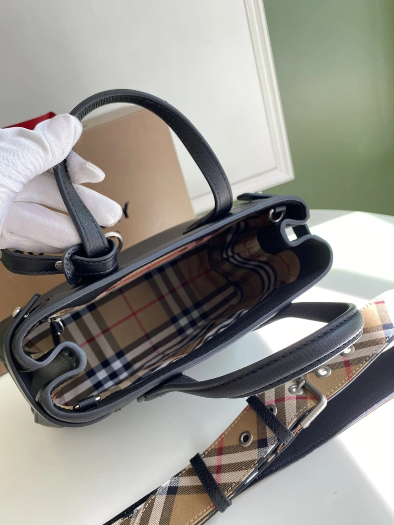 Comfortable Bxrbxrry Top Handle Bags 75310