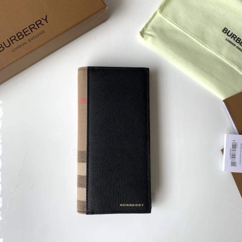WellDesigned Bxrbxrry Wallets & Purse 75248