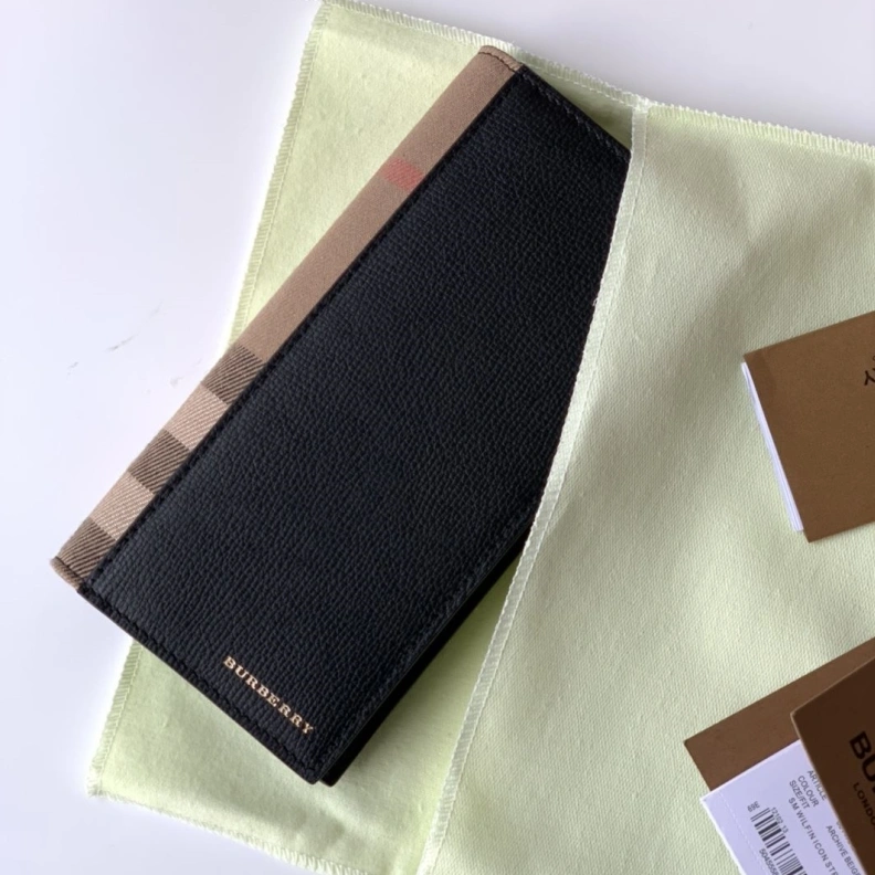 WellDesigned Bxrbxrry Wallets & Purse 75248