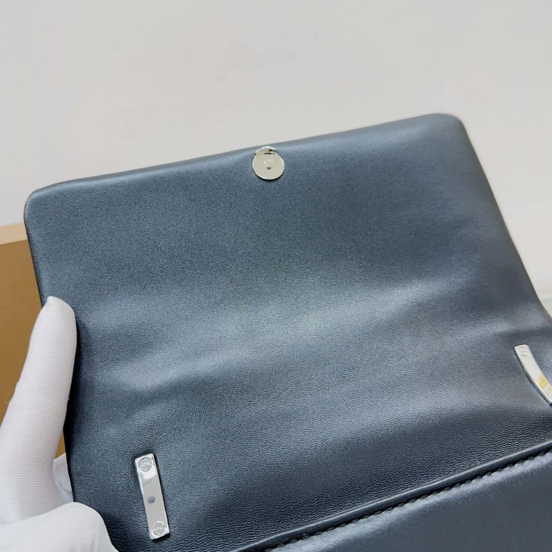 Resilient Bxrbxrry Satchel Bags 75424
