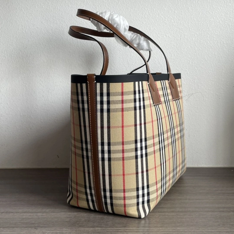 WellDesigned Bxrbxrry Shopping Bags 75375