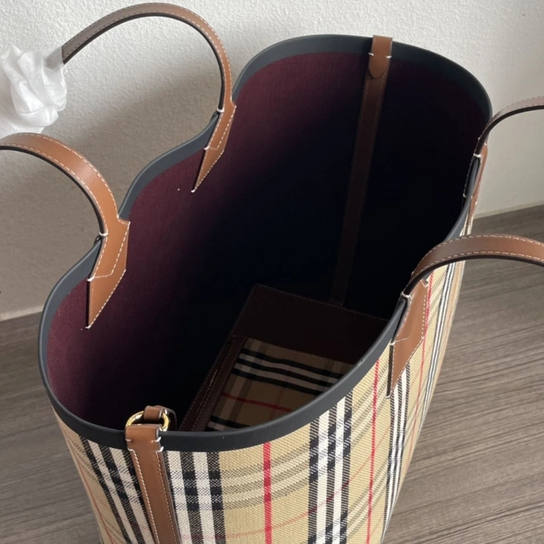 WellDesigned Bxrbxrry Shopping Bags 75375
