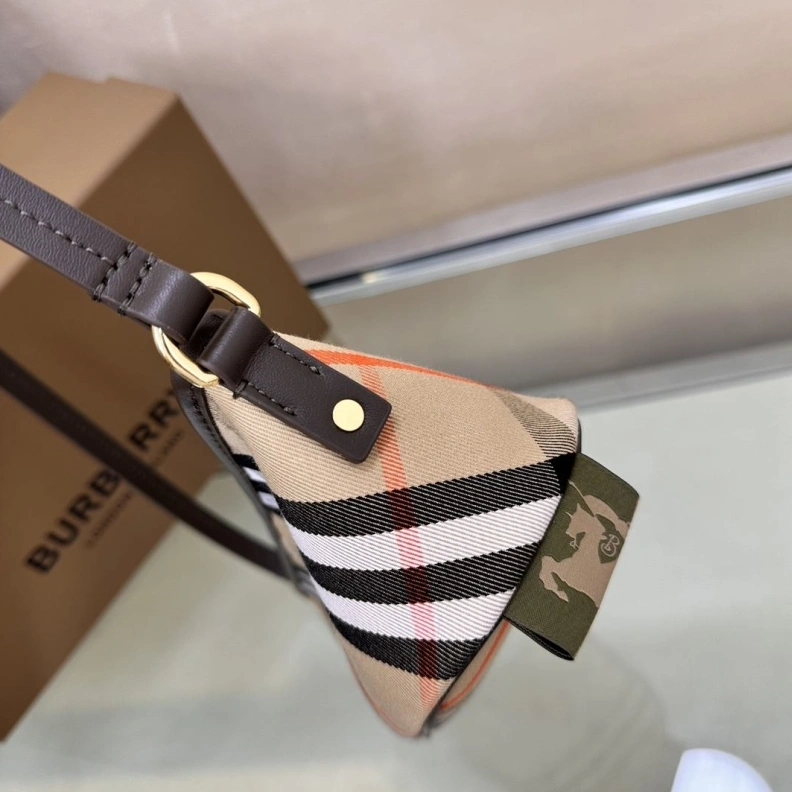 Timeless Bxrbxrry Top Handle Bags 75272
