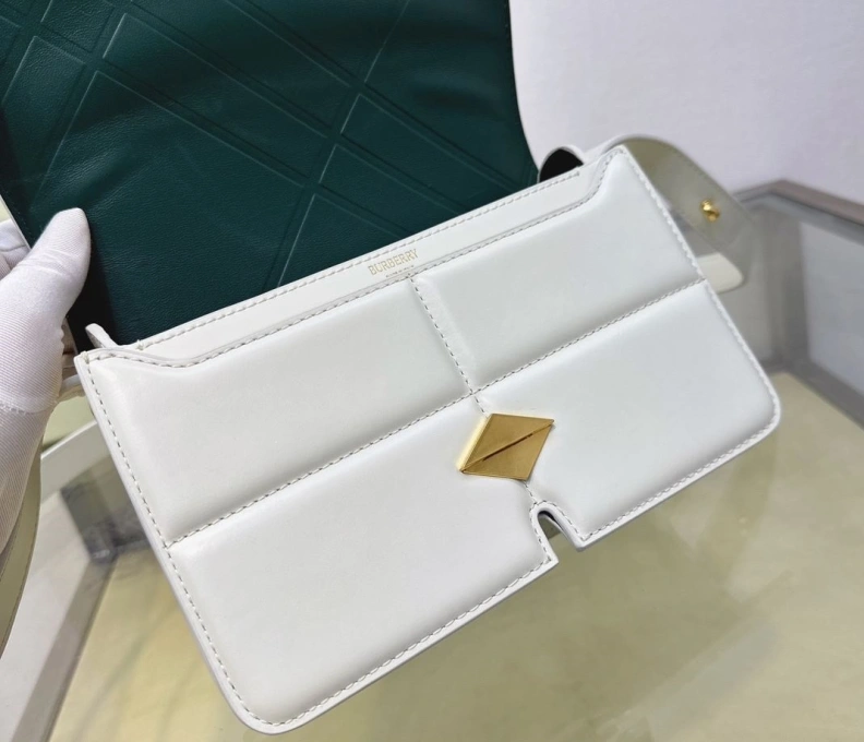 WellDesigned Bxrbxrry Satchel Bags 75389