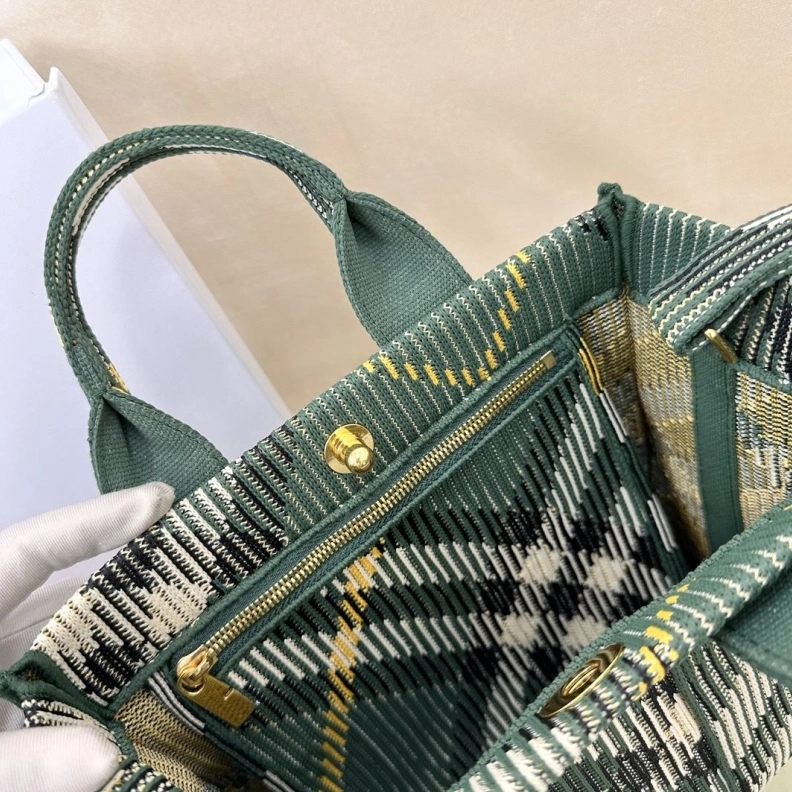 Comfortable Bxrbxrry Shopping Bags 75347