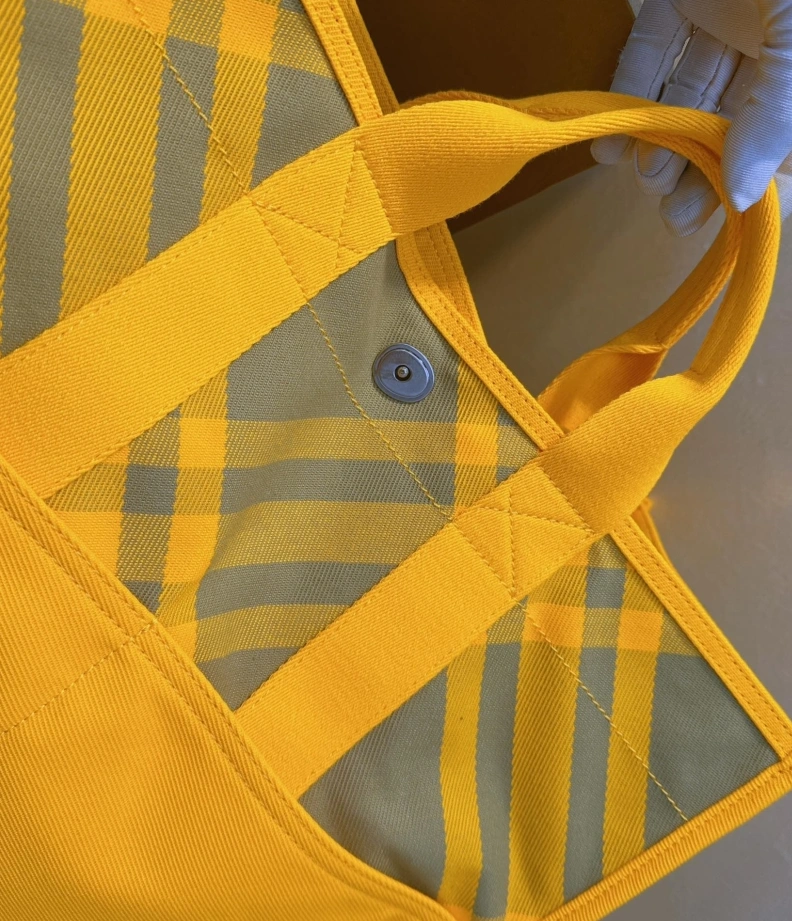 Functional Bxrbxrry Shopping Bags 75344