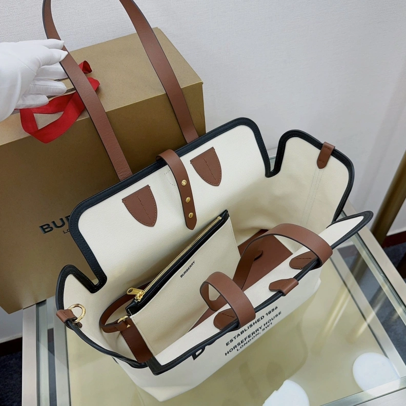 Trendy Bxrbxrry Shopping Bags 75313