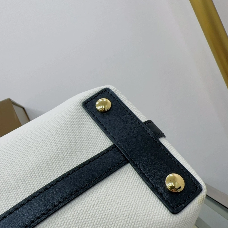 Affordable Bxrbxrry Shopping Bags 75318