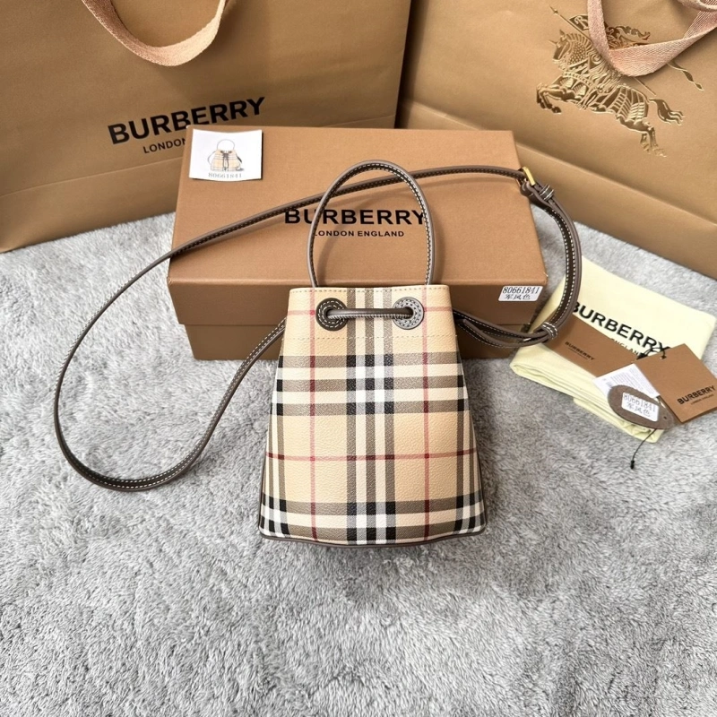 Comfortable Bxrbxrry Bucket Bags 75187