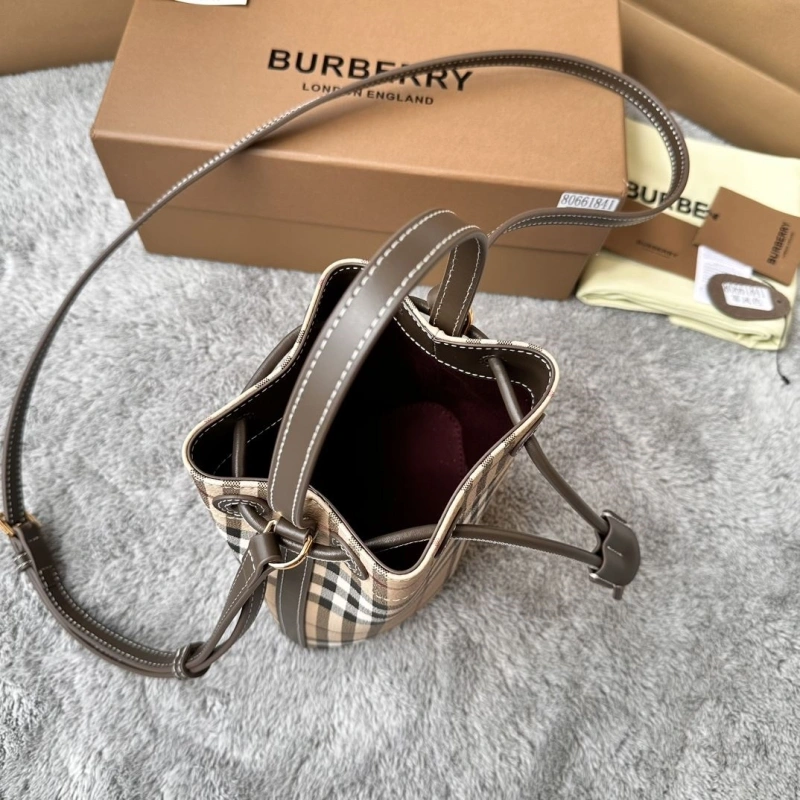 Comfortable Bxrbxrry Bucket Bags 75187