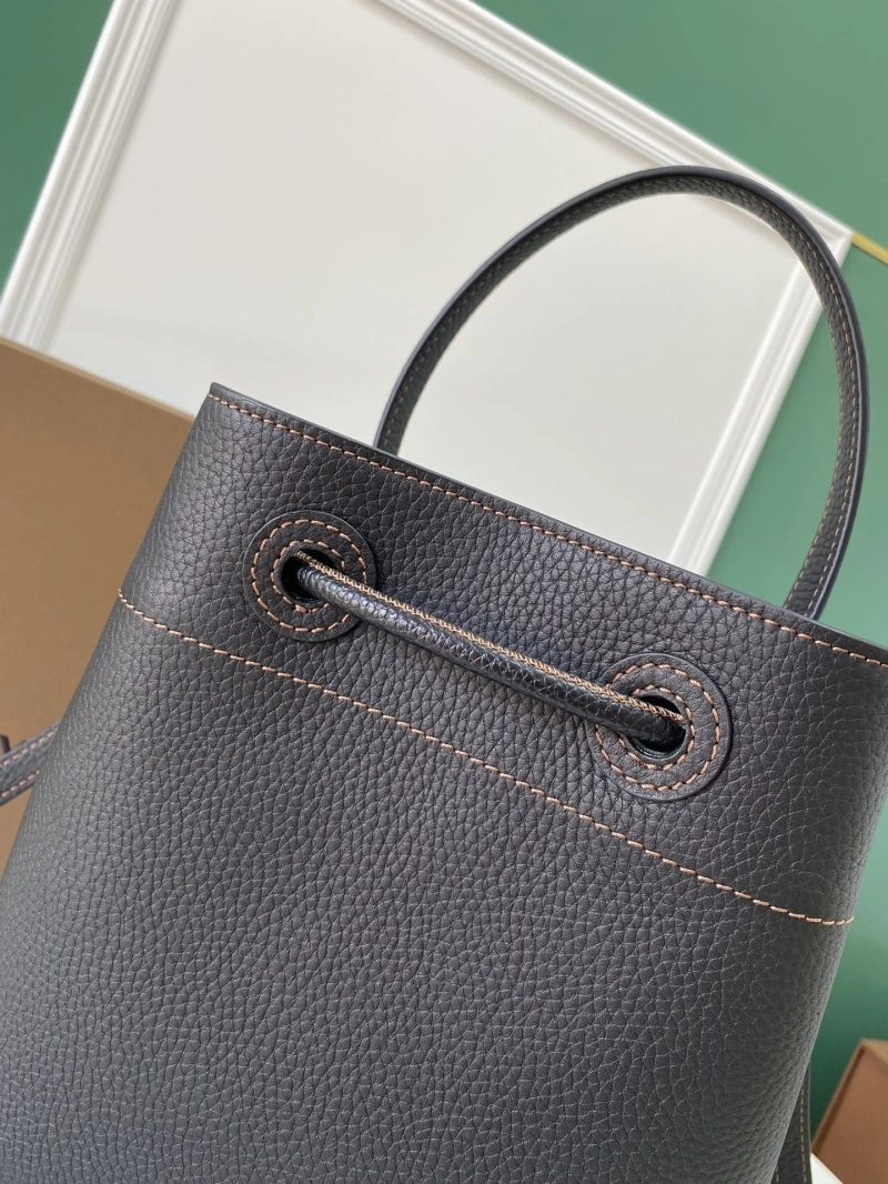 Sleek Bxrbxrry Bucket Bags 75190