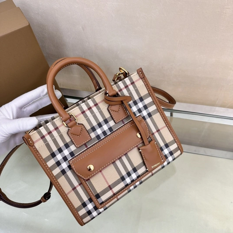 Bold Bxrbxrry Shopping Bags 75163