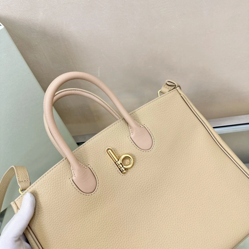 Minimalist Bxrbxrry Shopping Bags 75160