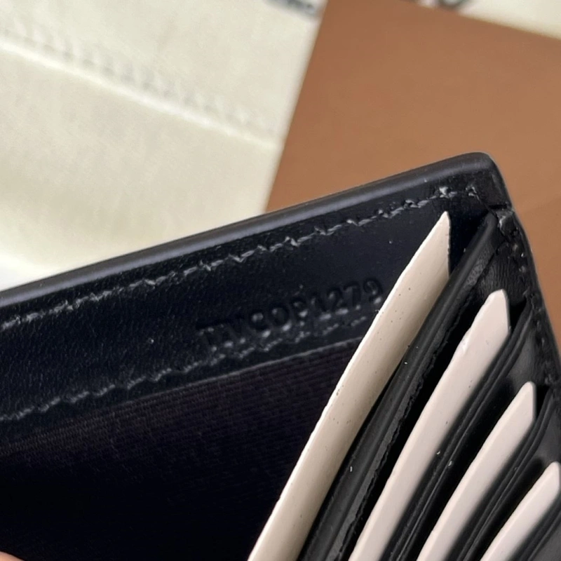 Comfortable Bxrbxrry Wallets & Purse 75106